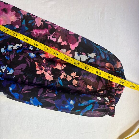 GUESS Multicolor Floral Long-Sleeve Wrap Dress - Size 6 - Picture 9 of 13